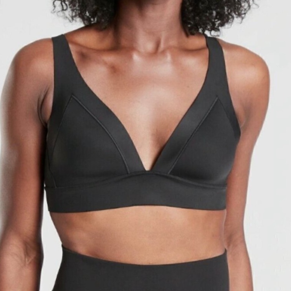 Athleta Black A-C Essential Sports Bra Neutral Padded Cups Everyday 531104 Small